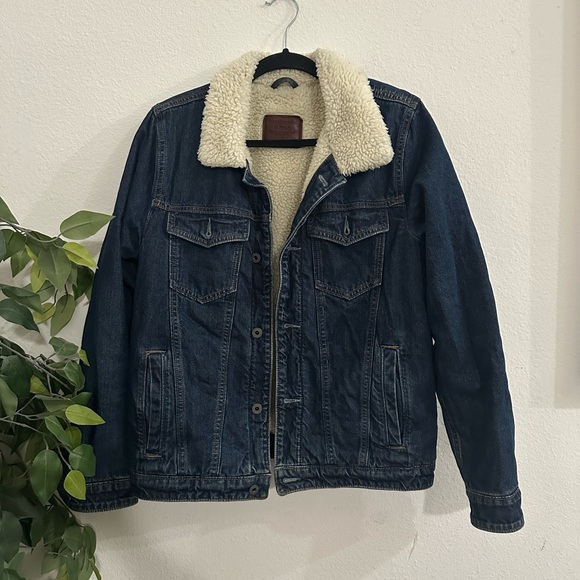 Abercrombie & Fitch Denim Sherpa-Lined Jacket men’s Sz S women’s M/L - Picture 1 of 4